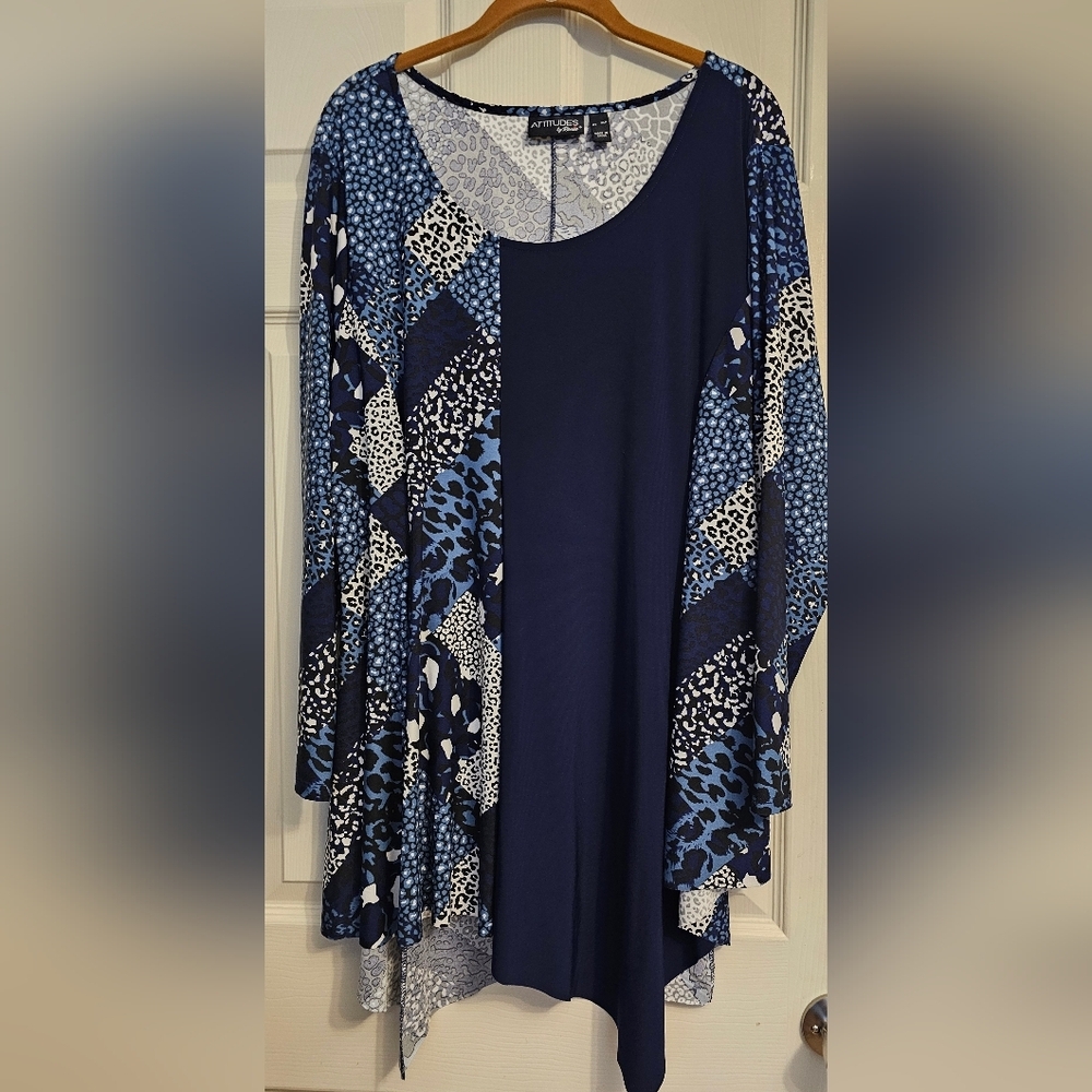 Attitudes By Renee Asymmetrical Sharkbite Women's Top XLP